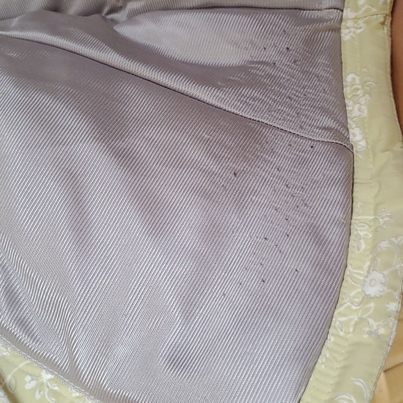 Ladies Puffy Vest - Picture 4 of 4